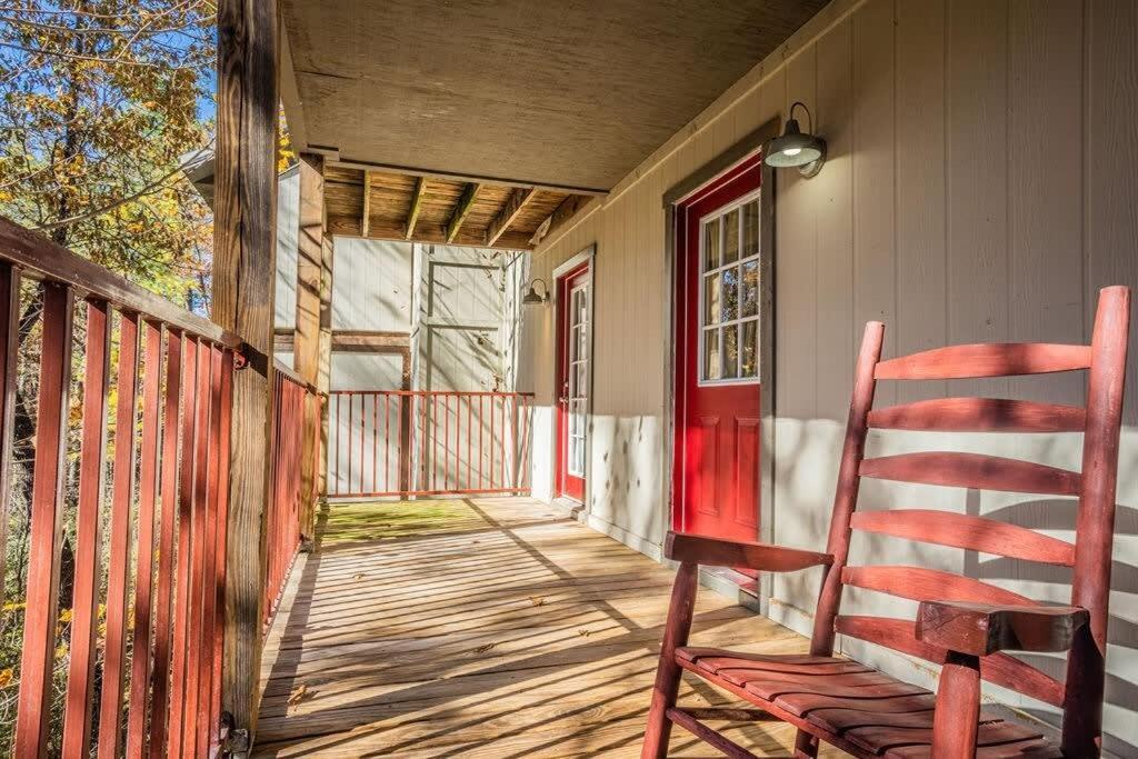 Sasquatch Lodge E Sleeps 13 개틀린버그 외부 사진