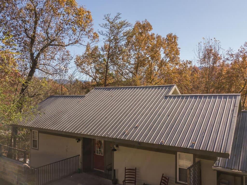 Sasquatch Lodge E Sleeps 13 개틀린버그 외부 사진